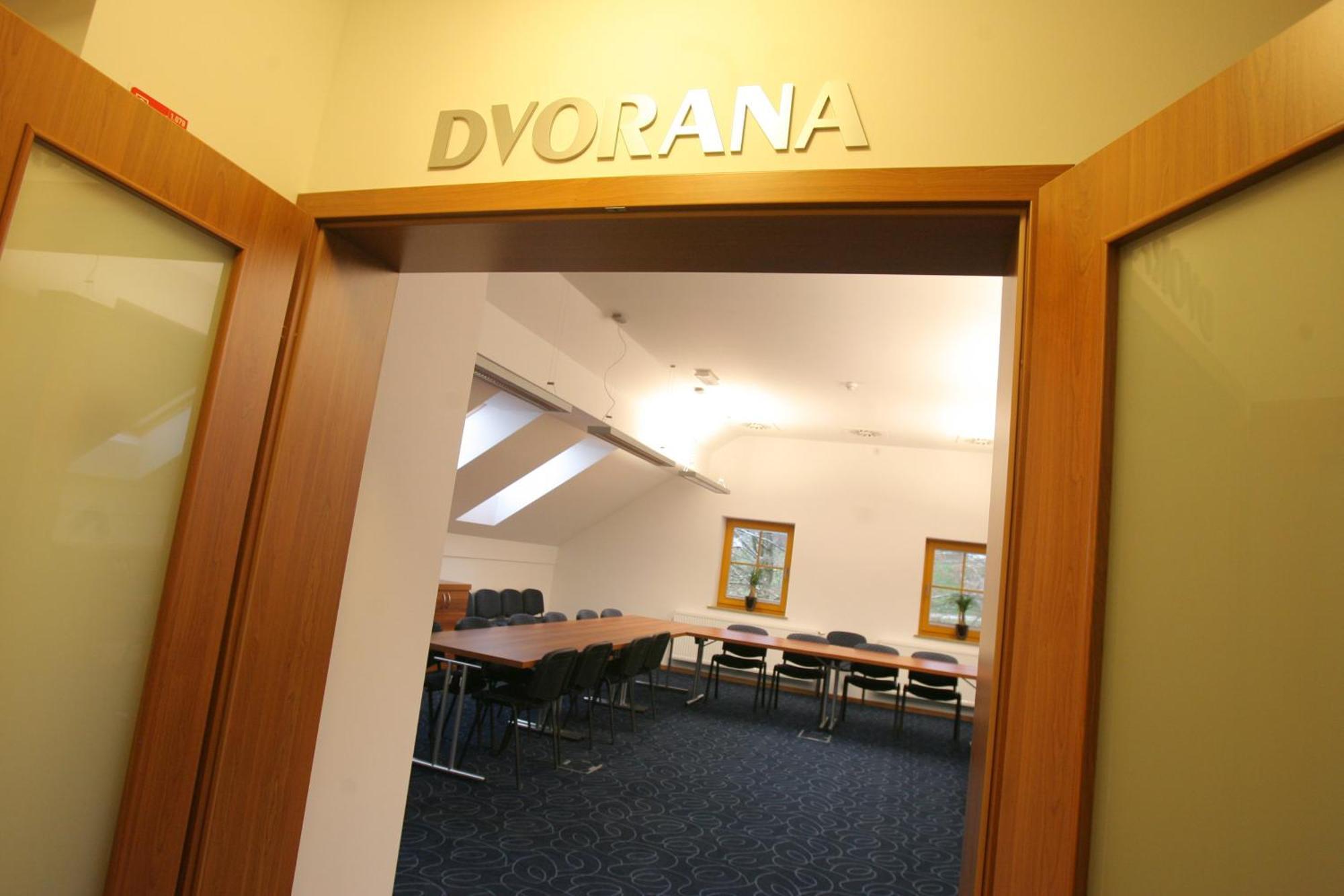 Domacija Vodnik & Apartments Cerklje na Gorenjskem Esterno foto