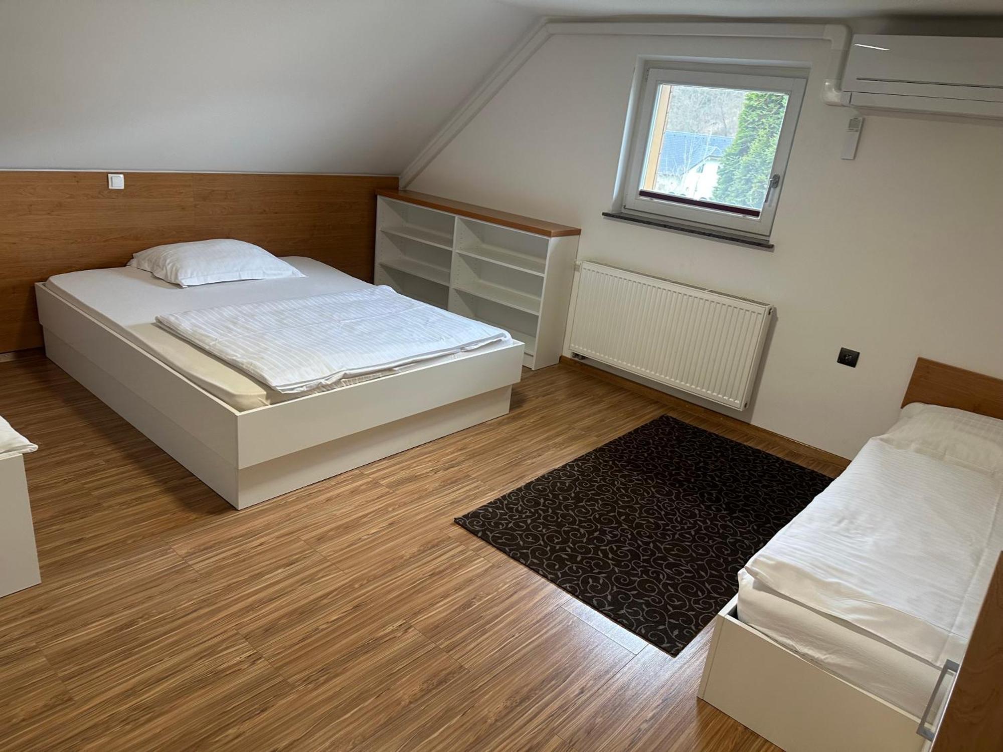Domacija Vodnik & Apartments Cerklje na Gorenjskem Esterno foto