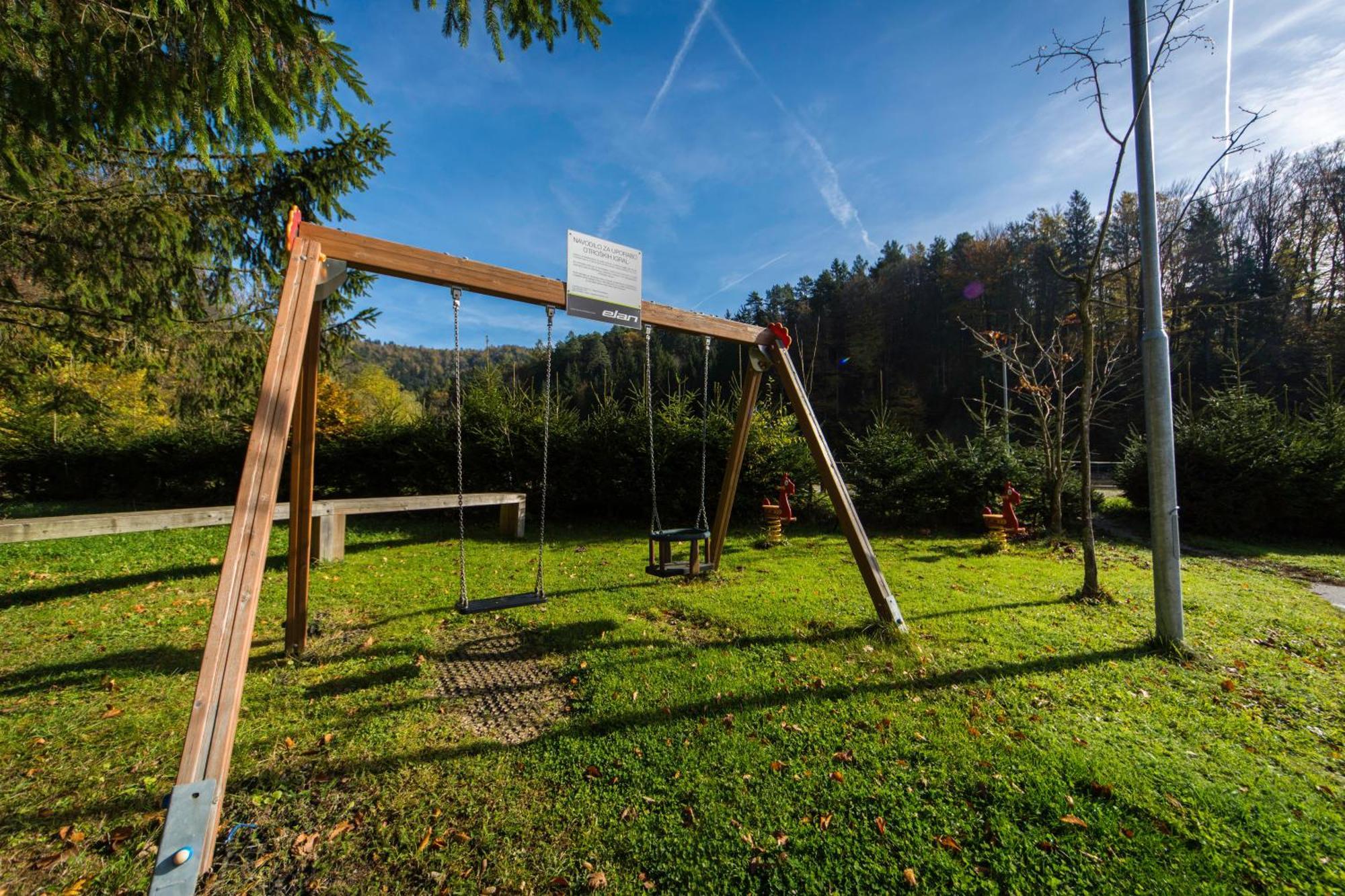Domacija Vodnik & Apartments Cerklje na Gorenjskem Esterno foto