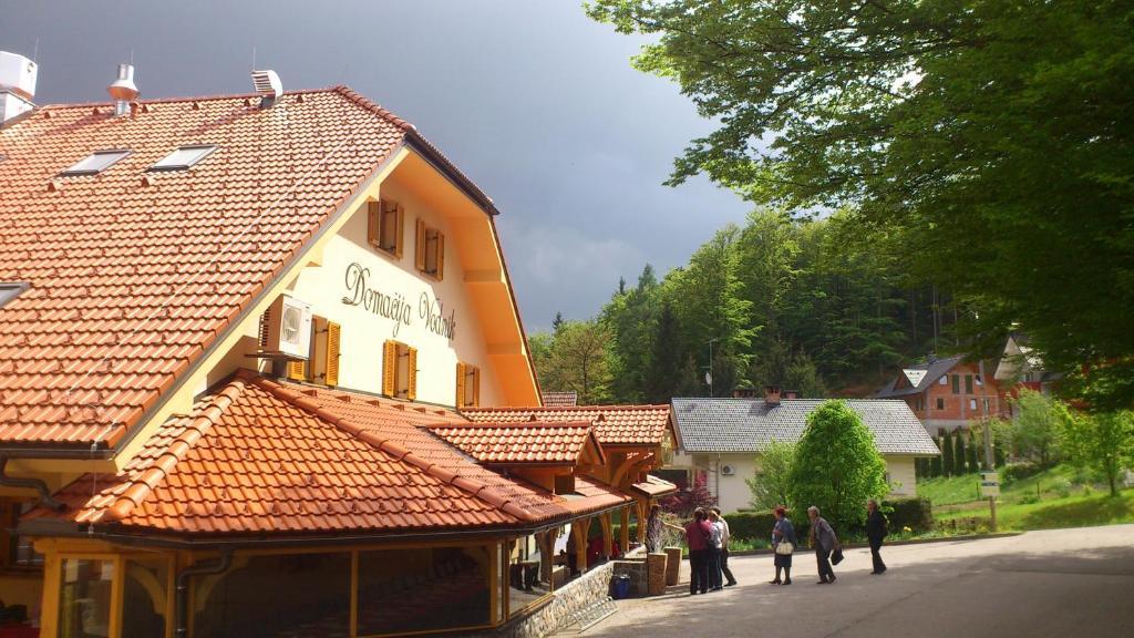 Domacija Vodnik & Apartments Cerklje na Gorenjskem Esterno foto