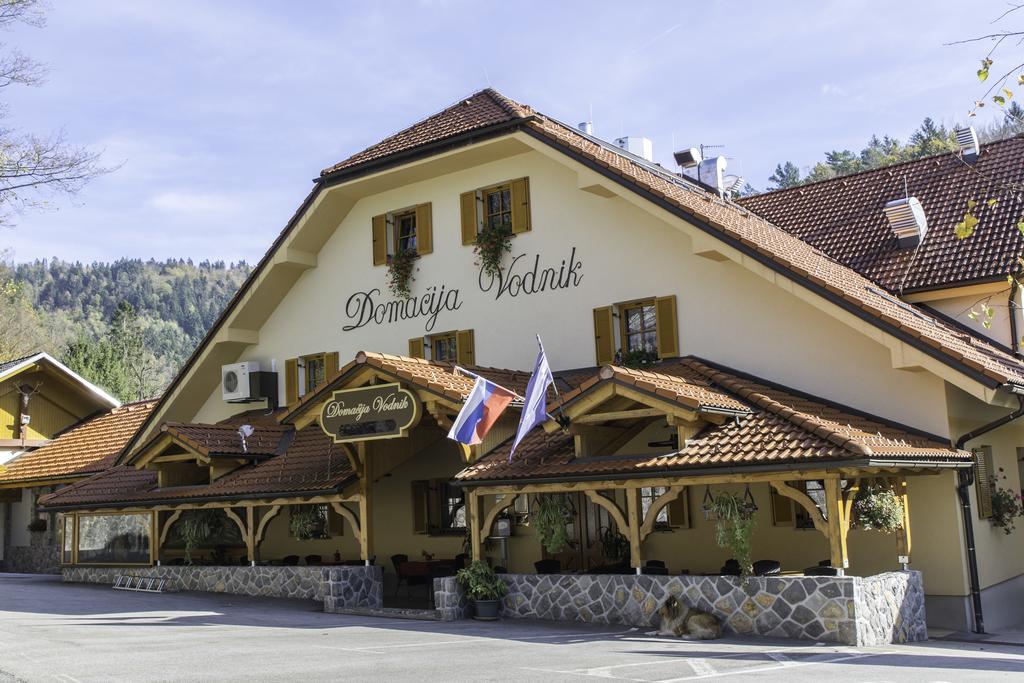 Domacija Vodnik & Apartments Cerklje na Gorenjskem Esterno foto